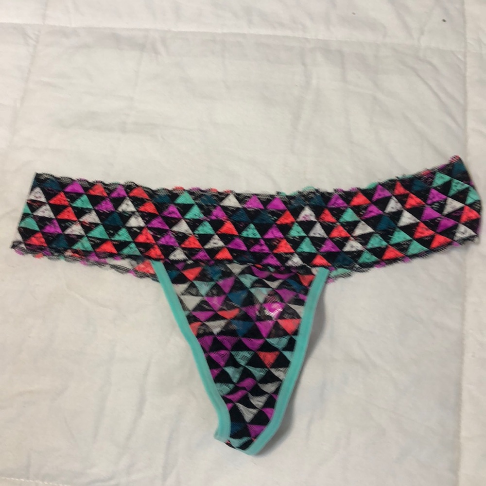 Victoria’s Secret extra low rise thong M. NWT